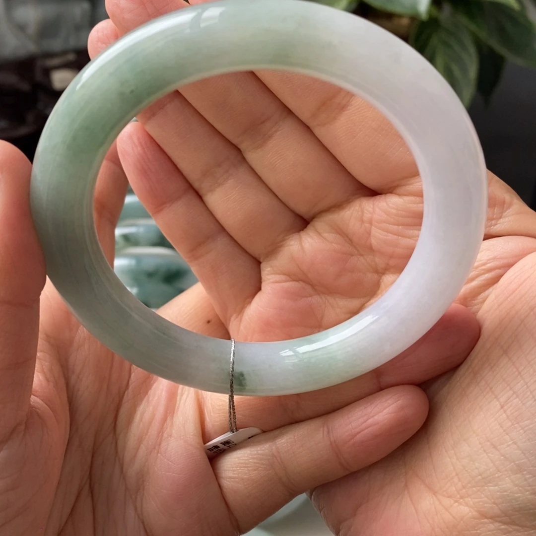 翡翠未镶嵌手镯天然