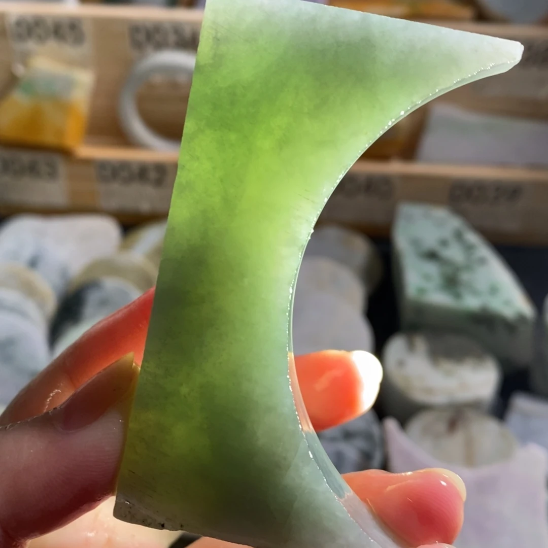 颈饰未镶嵌翡翠天然翡翠