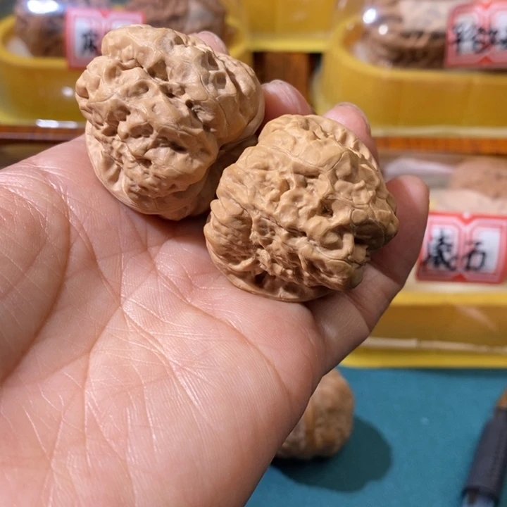 文玩核桃吊坠佛****墩蛙