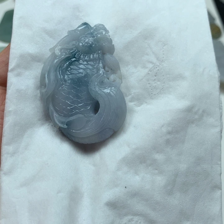未镶嵌定制翡翠龙鱼 毛货 无鉴赏期