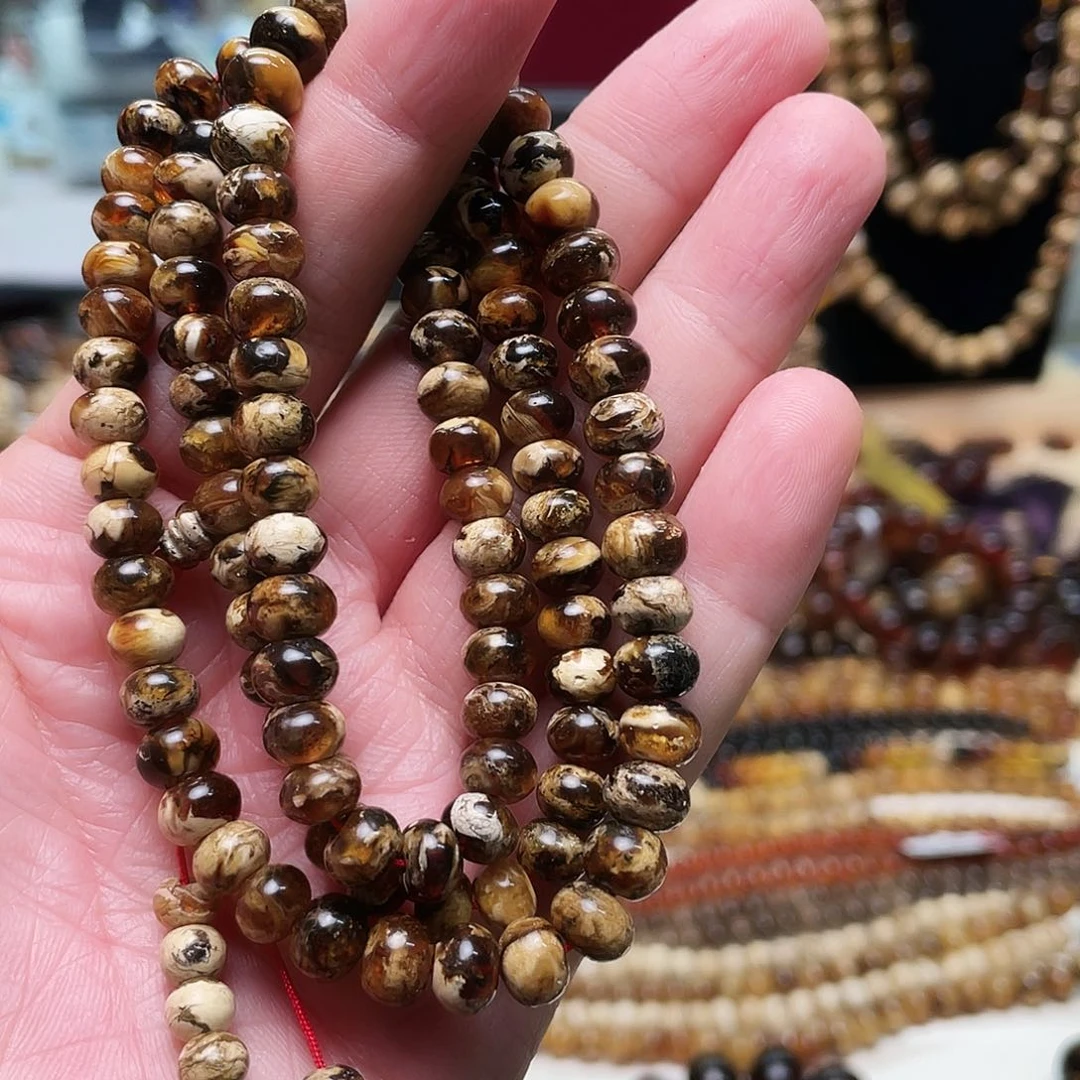 琥珀裸石未镶嵌七10720