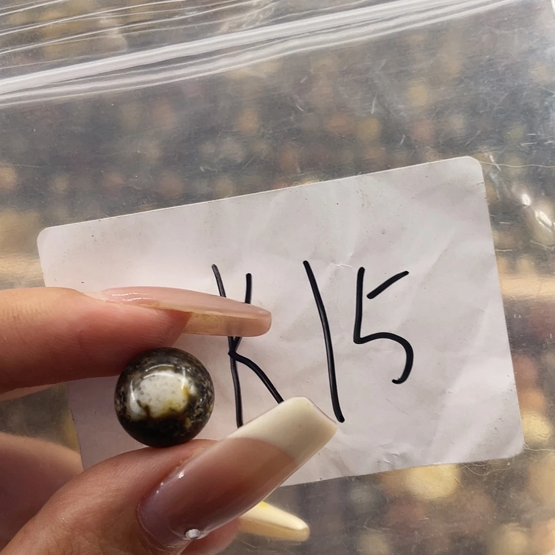 琥珀未镶嵌裸石12.3福利