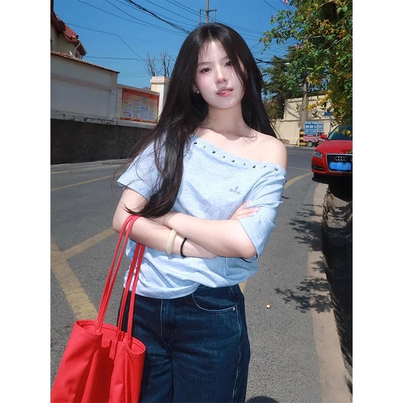 WRXS 美式街头斜肩短袖t恤女夏季穿搭柳丁十字架露肩宽松辣妹上衣