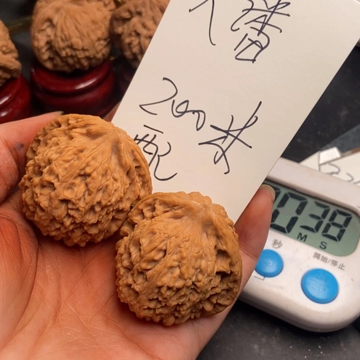 大***潘吊坠文玩核桃南疆