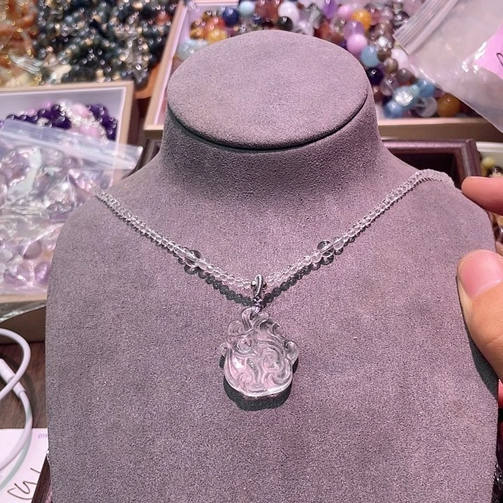 水晶手链未镶嵌九尾白水晶吊坠