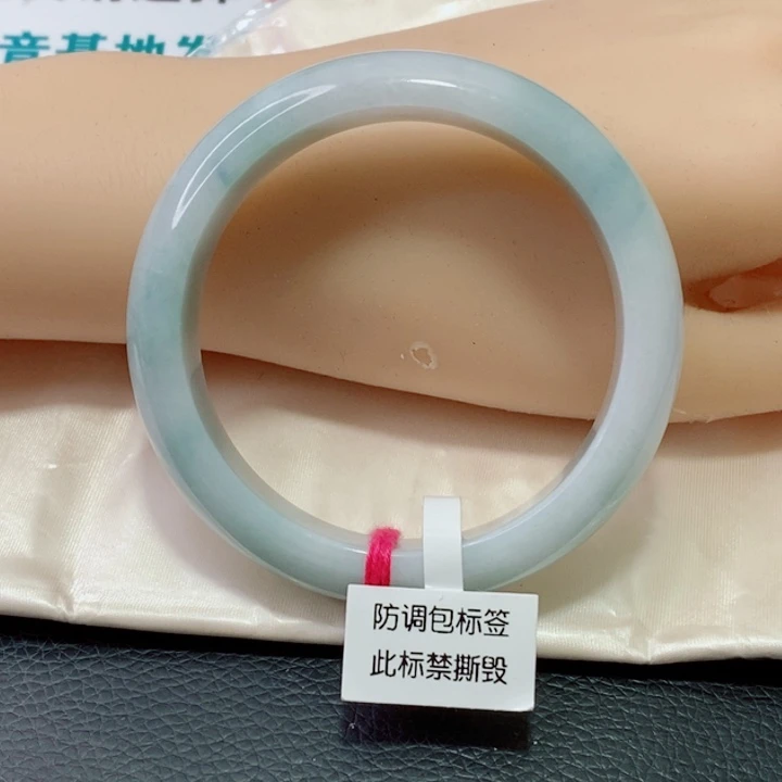 翡翠手镯未镶嵌希*