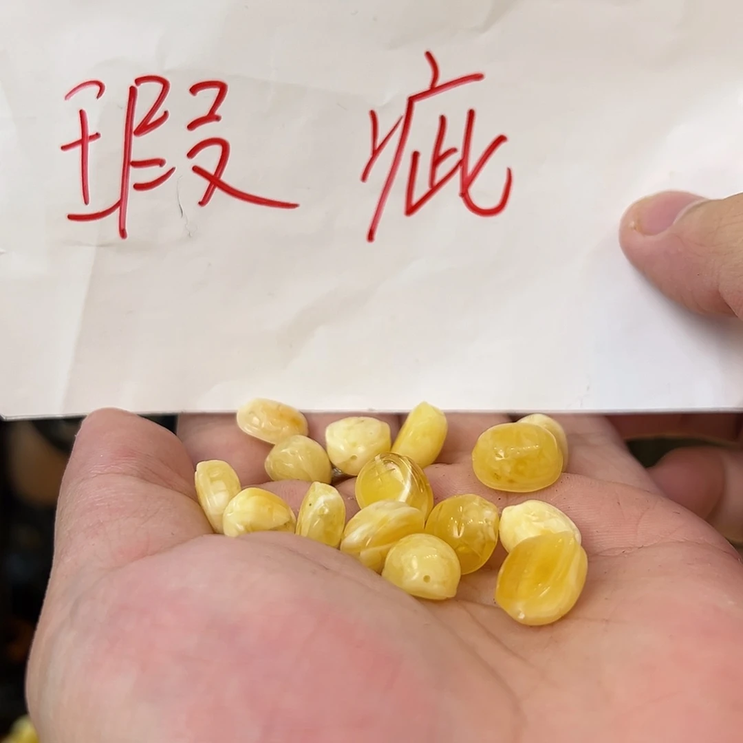 琥珀珠宝奇石未镶嵌多样性发其一