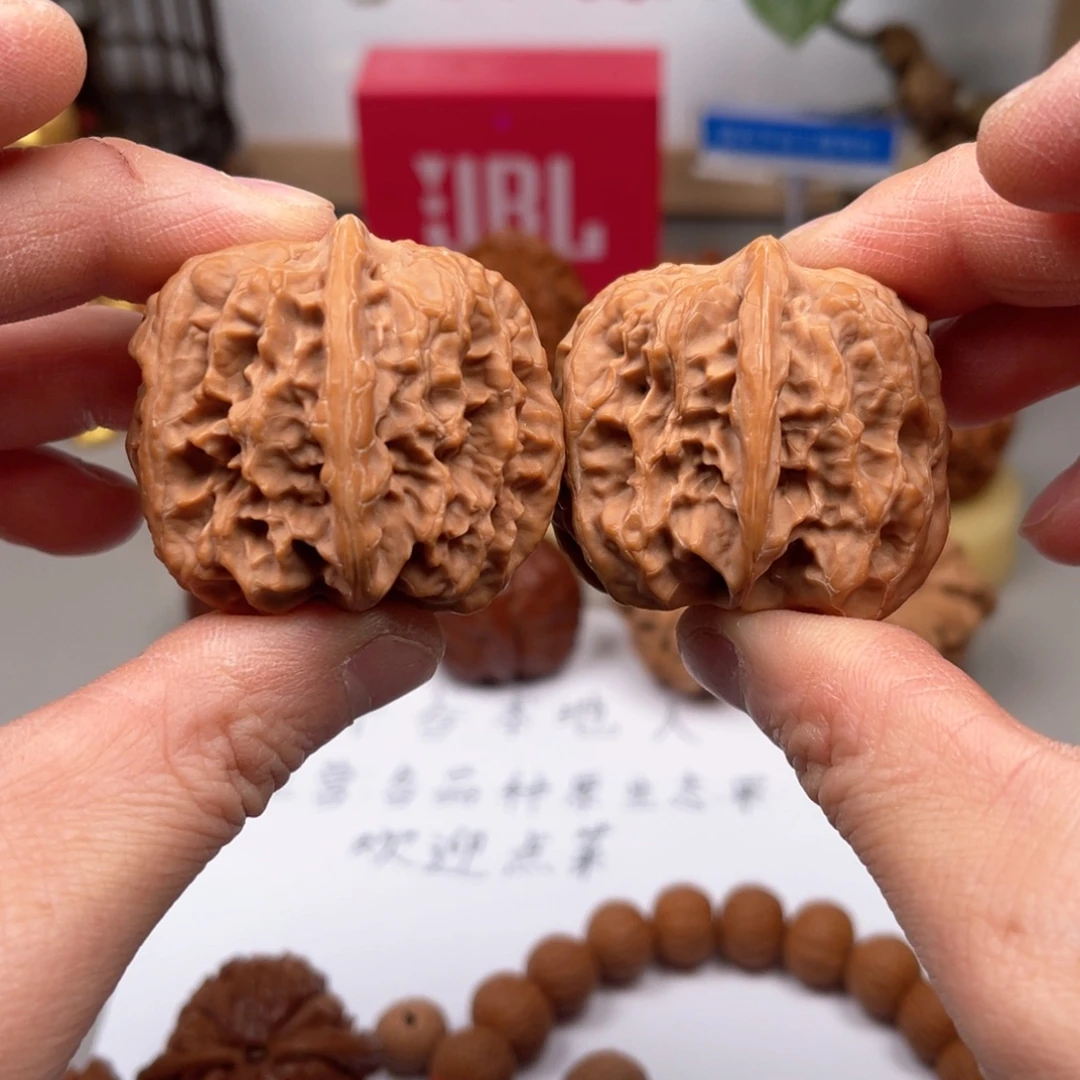 文玩核桃吊坠平谷方块