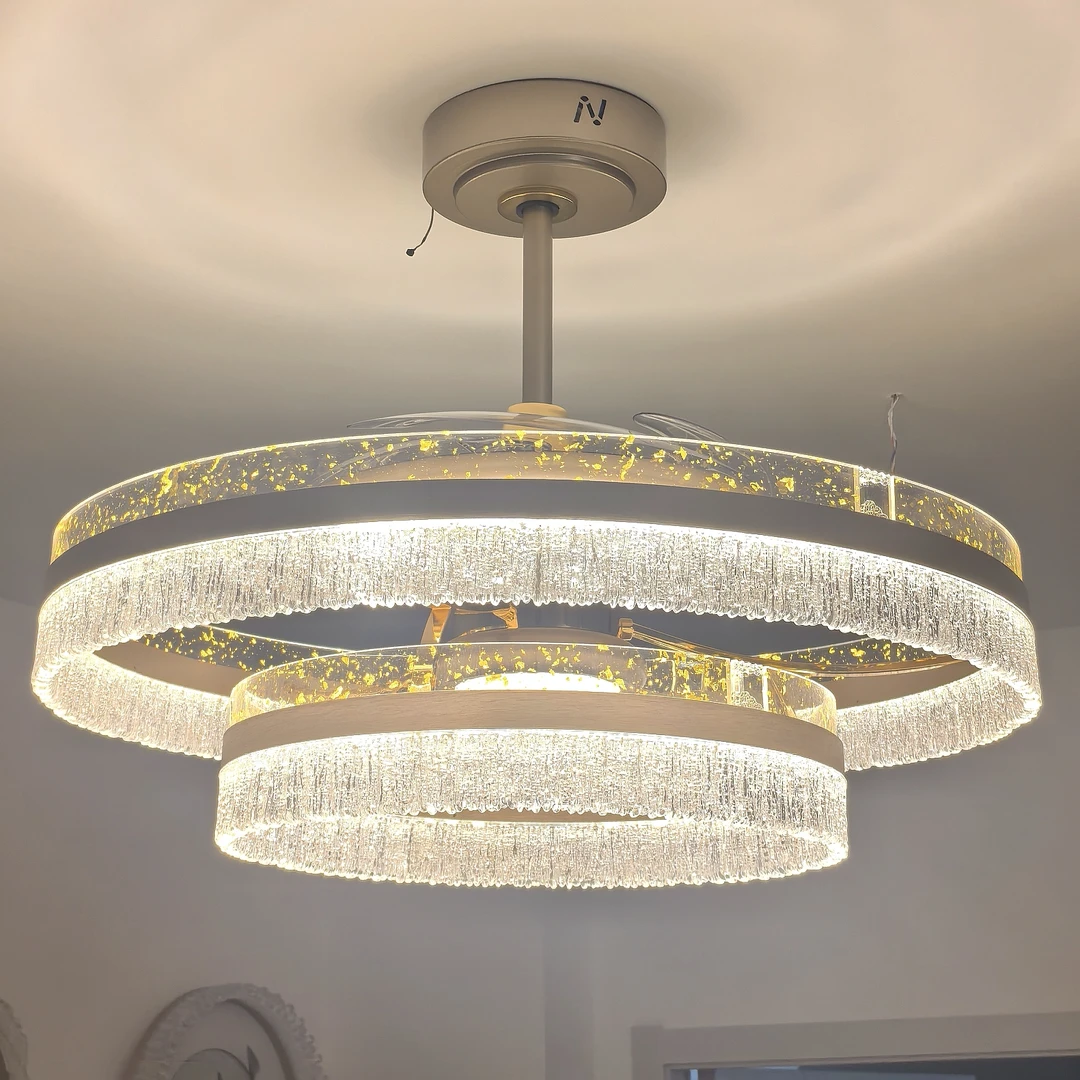 2025新款水晶风扇灯客厅轻奢吸顶风扇灯隐藏扇叶实体店同款中山灯