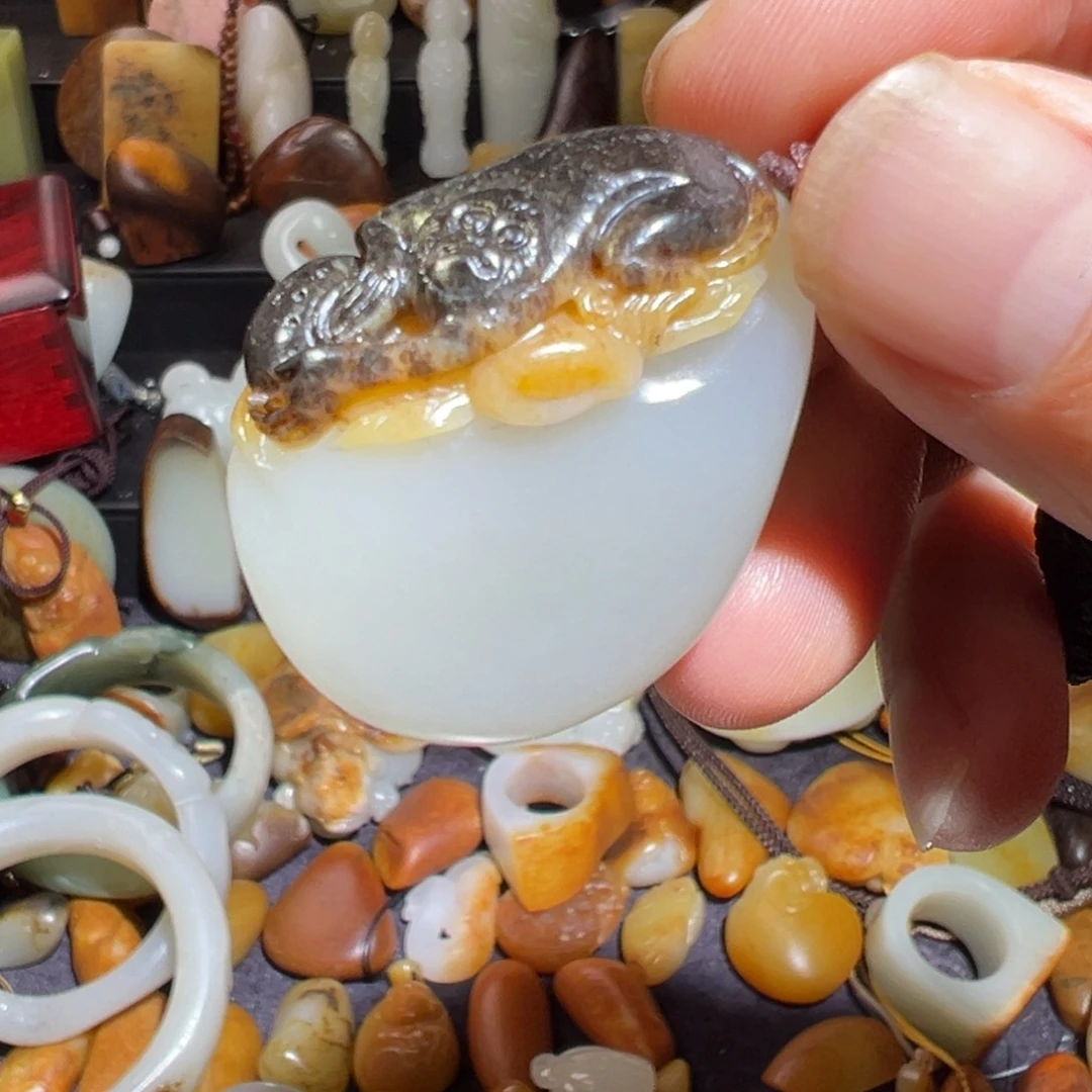 和田玉未镶嵌吊坠(不含链)