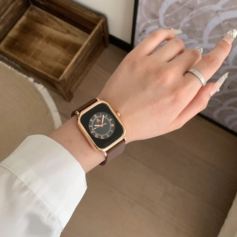 时尚百搭简约小方块数字女士手表精致气质小众高颜值腕表