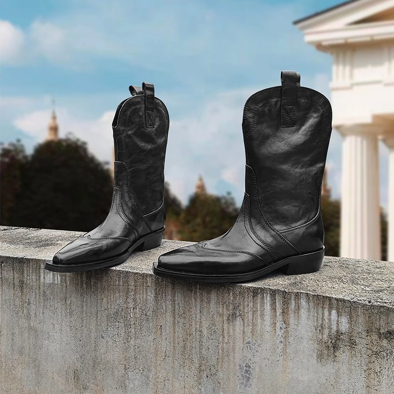 2025年新款复古西部靴女平跟尖头牛仔短靴骑士靴秋冬靴子