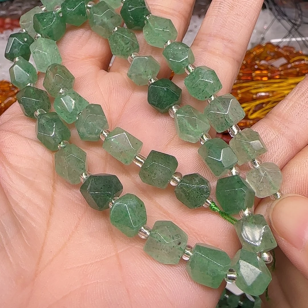 玛瑙/玉髓合金珠宝半成品绿草莓晶手工八棱7mm一条