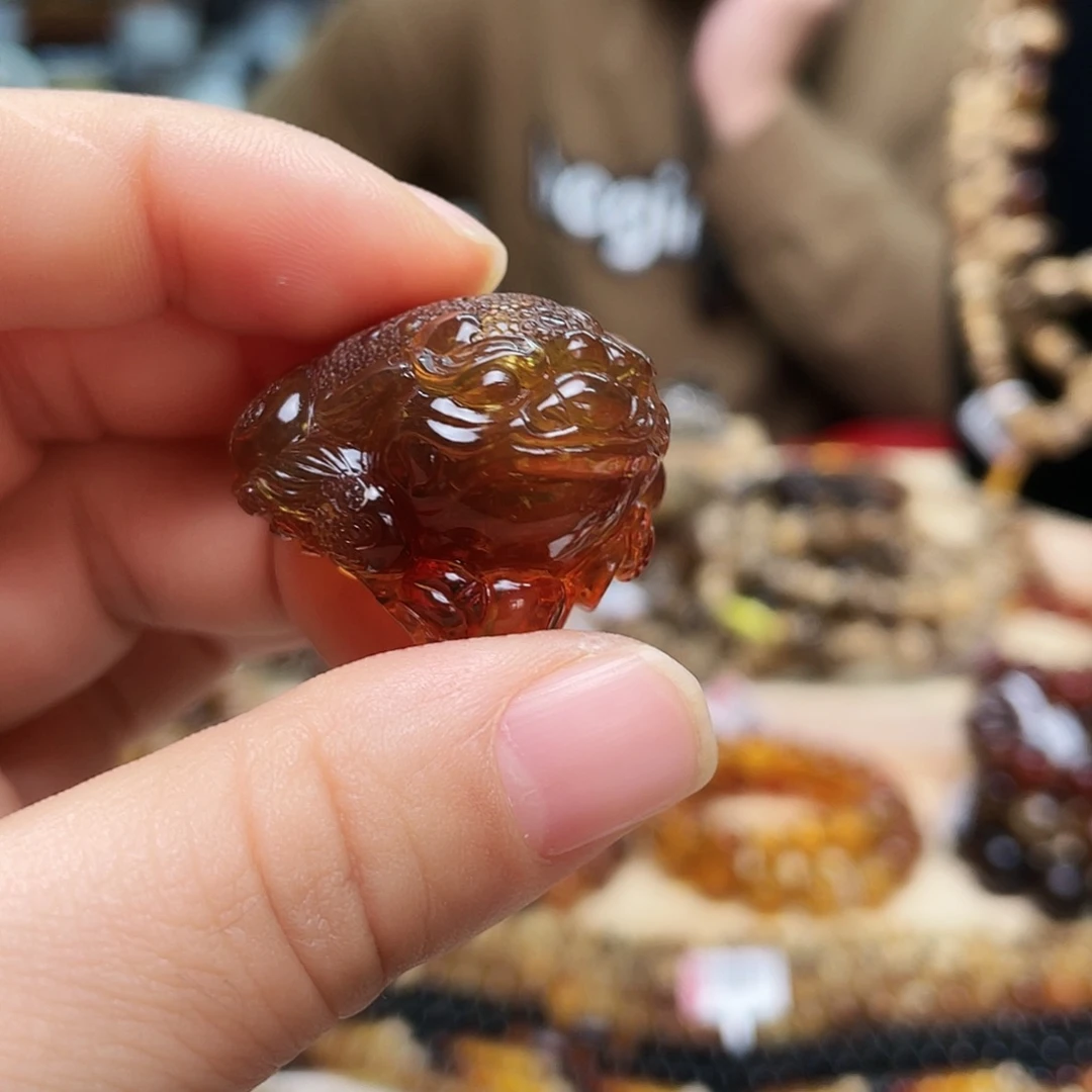 琥珀裸石未镶嵌大