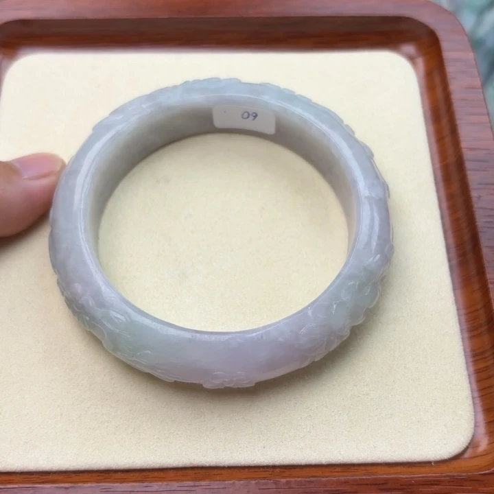 翡翠未镶嵌手镯60圈