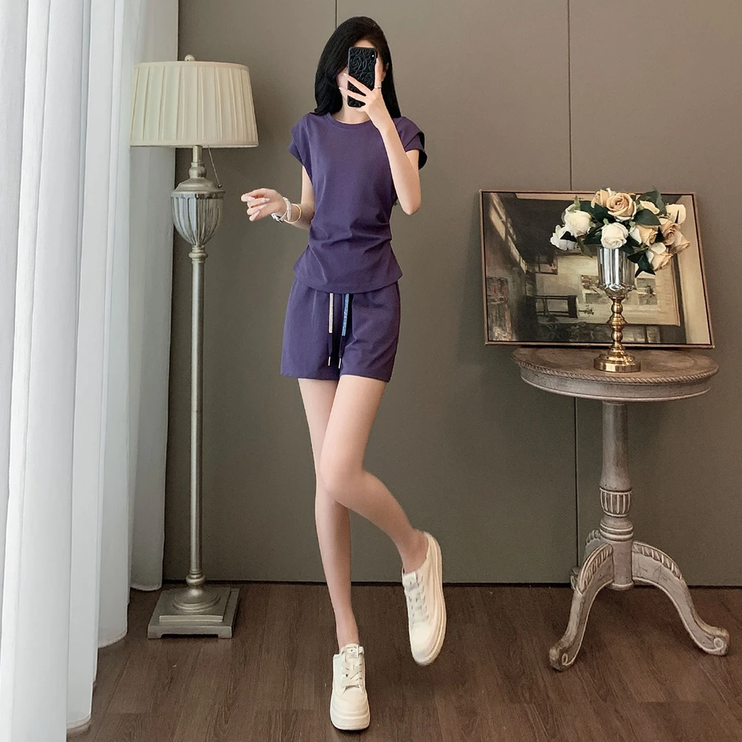 盐系穿搭休闲时尚套装女夏新款减龄显瘦圆领短袖上衣短裤两件套潮