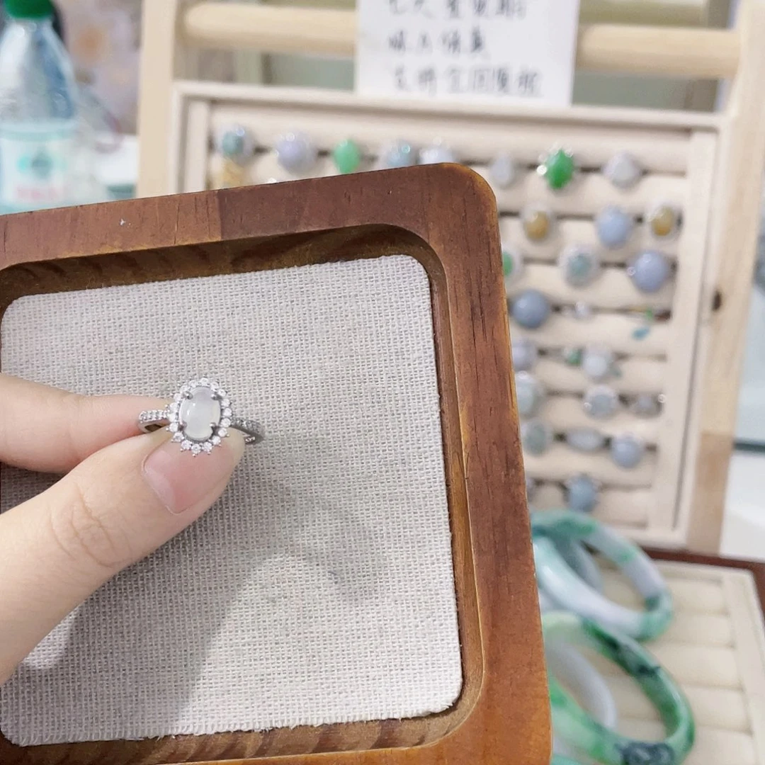 颈饰未镶嵌翡翠天然翡翠Ａ货