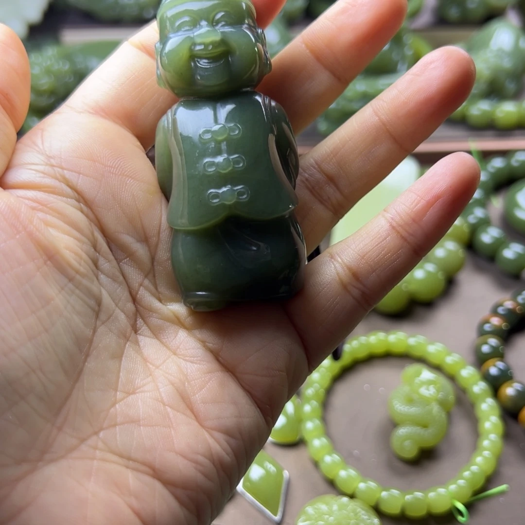 岫岩老玉（透闪石质玉）未镶嵌挂件