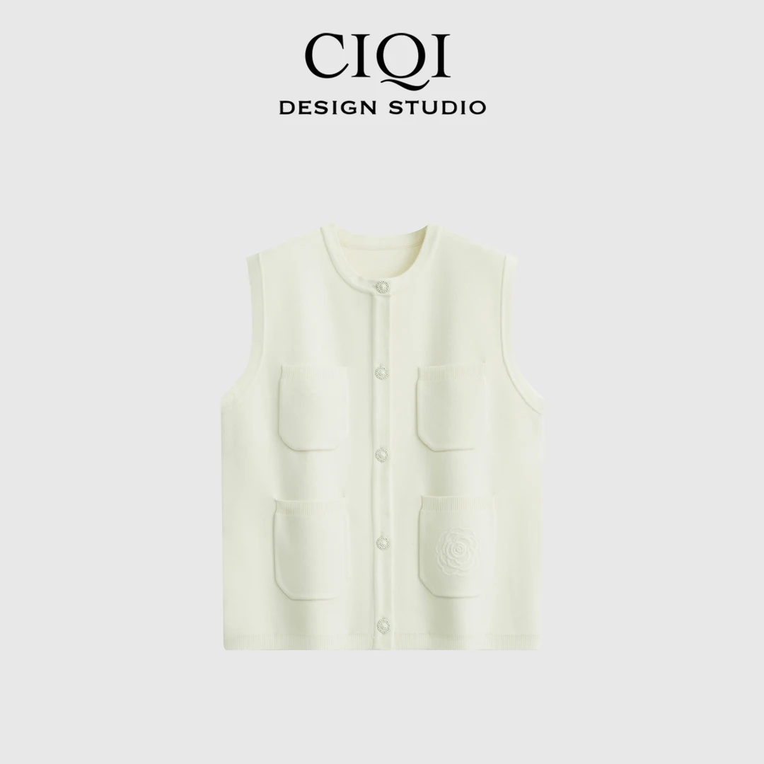 CIQI STUDIO 【山茶花】经典优雅四口袋背心马甲圆领针织衫DY25813