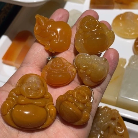 【闪购商品】未镶嵌石英质玉（黄龙玉）套链