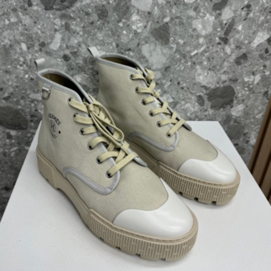 未使用 Hermes/爱马仕 133544 男款帆布休闲鞋