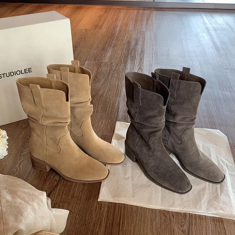 网红堆堆靴女秋冬季新款V口方头粗跟骑士靴美拉德废土风褶皱短靴