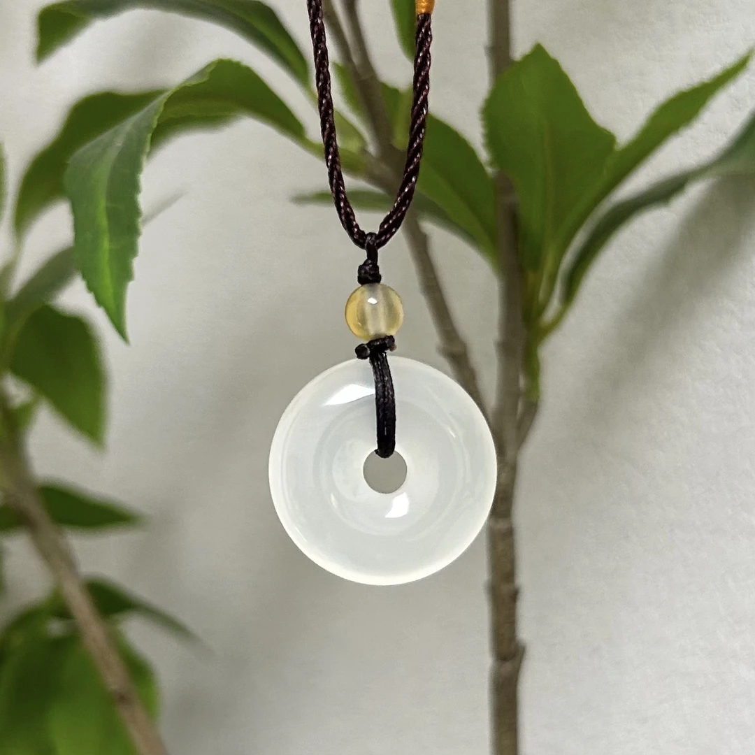 新人福利/平安扣/玛瑙玉髓/吹毛求疵慎拍/多样性发货（绳子送）