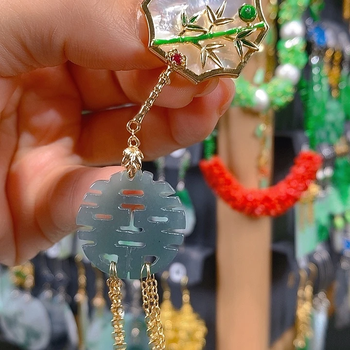 翡翠未镶嵌耳饰翡翠