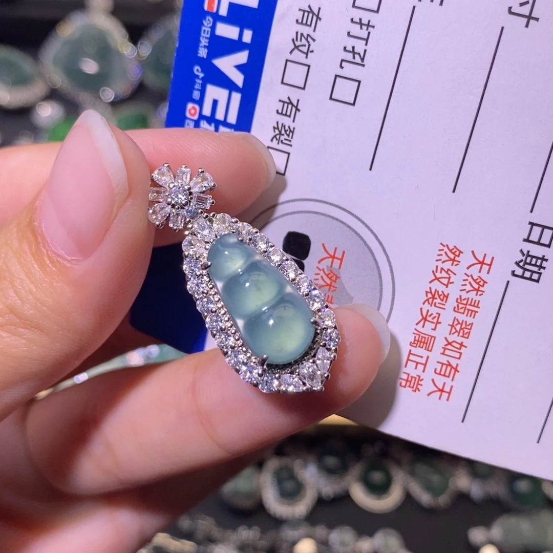 翡翠未镶嵌颈饰天然