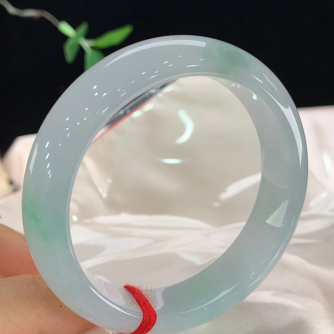 翡翠未镶嵌手镯0241