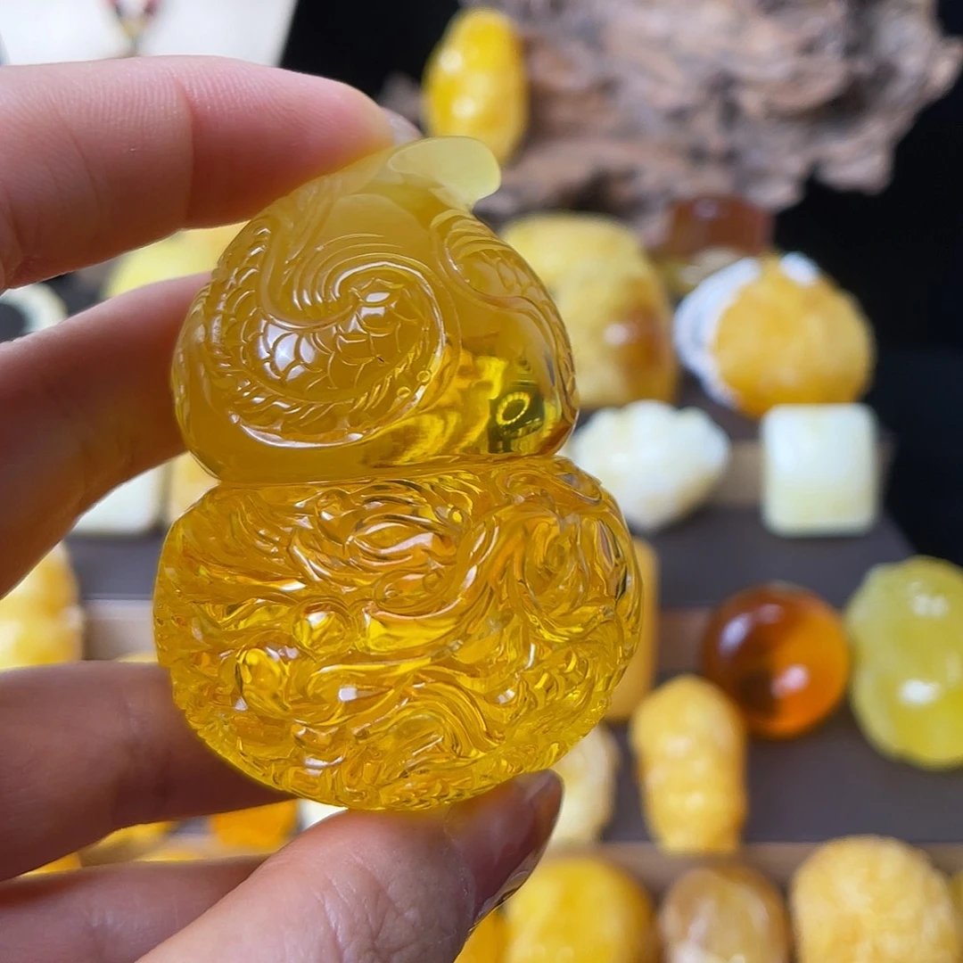 琥珀未镶嵌珠宝奇石