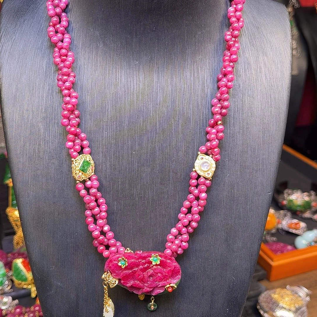 红宝石未镶嵌颈饰