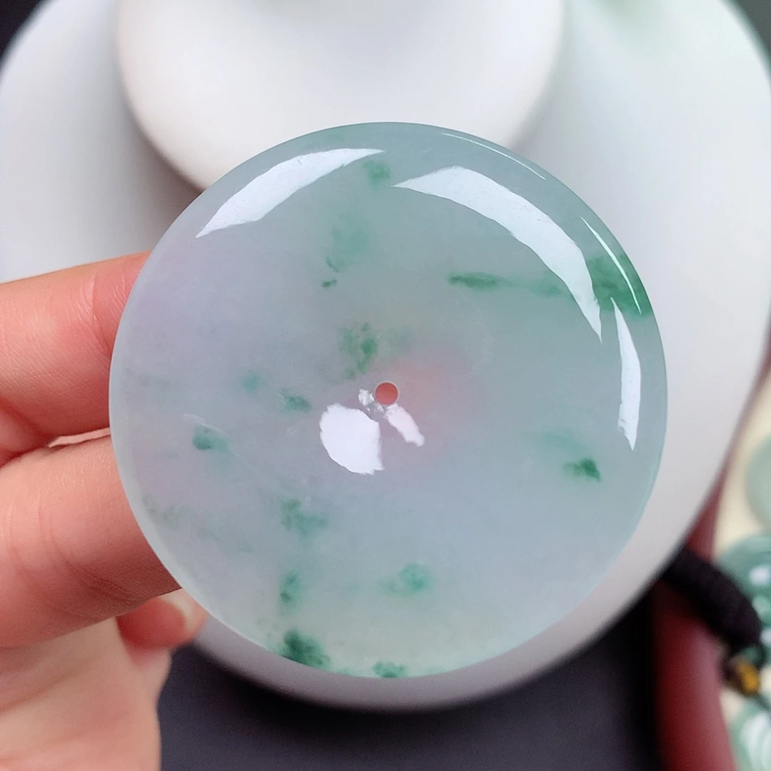 翡翠未镶嵌颈饰平安扣 43.5x5.9mm