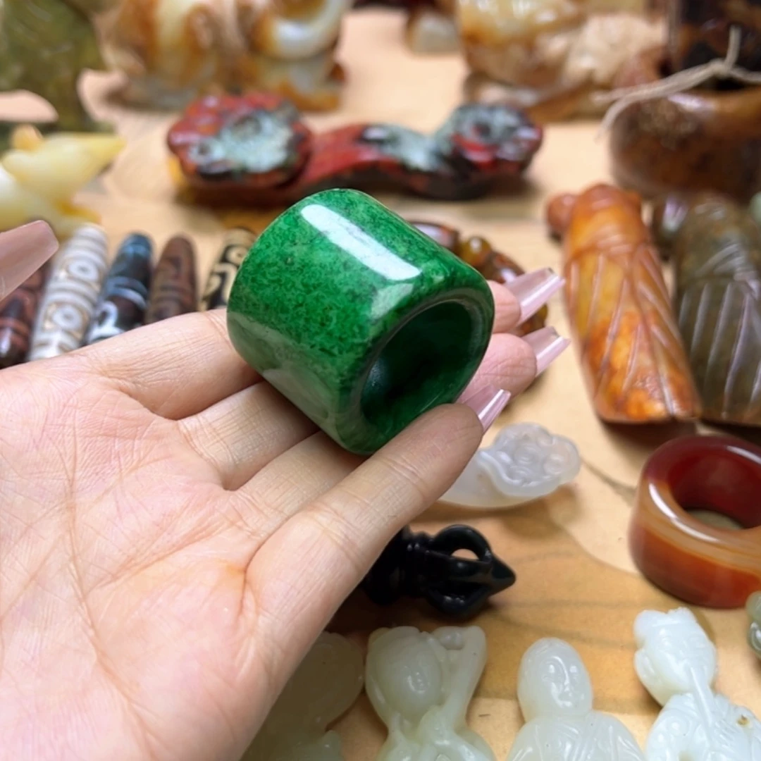 【闪购商品】蛇纹石玉颈饰未镶嵌