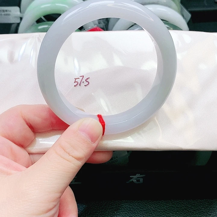 翡翠未镶嵌手镯194