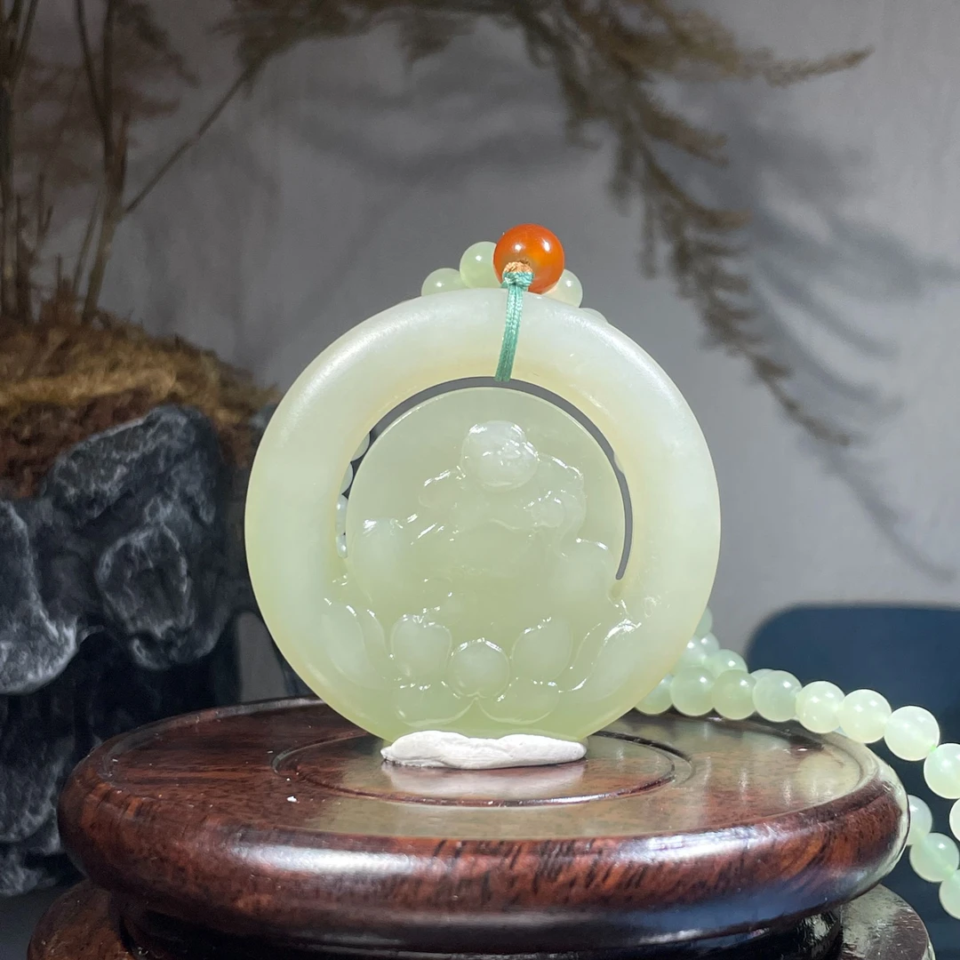 10218-翠青弥勒  和田玉