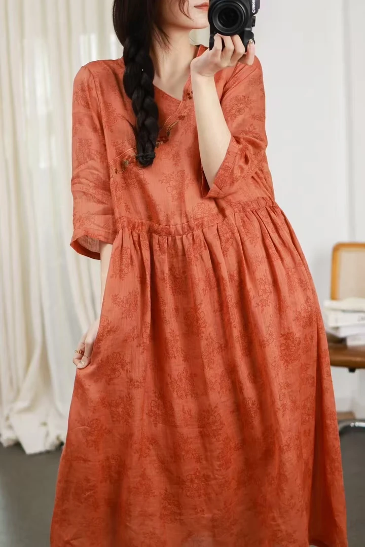 2025夏季新款苎麻偏襟刺绣烧花工艺文艺舒适透气收腰连衣裙