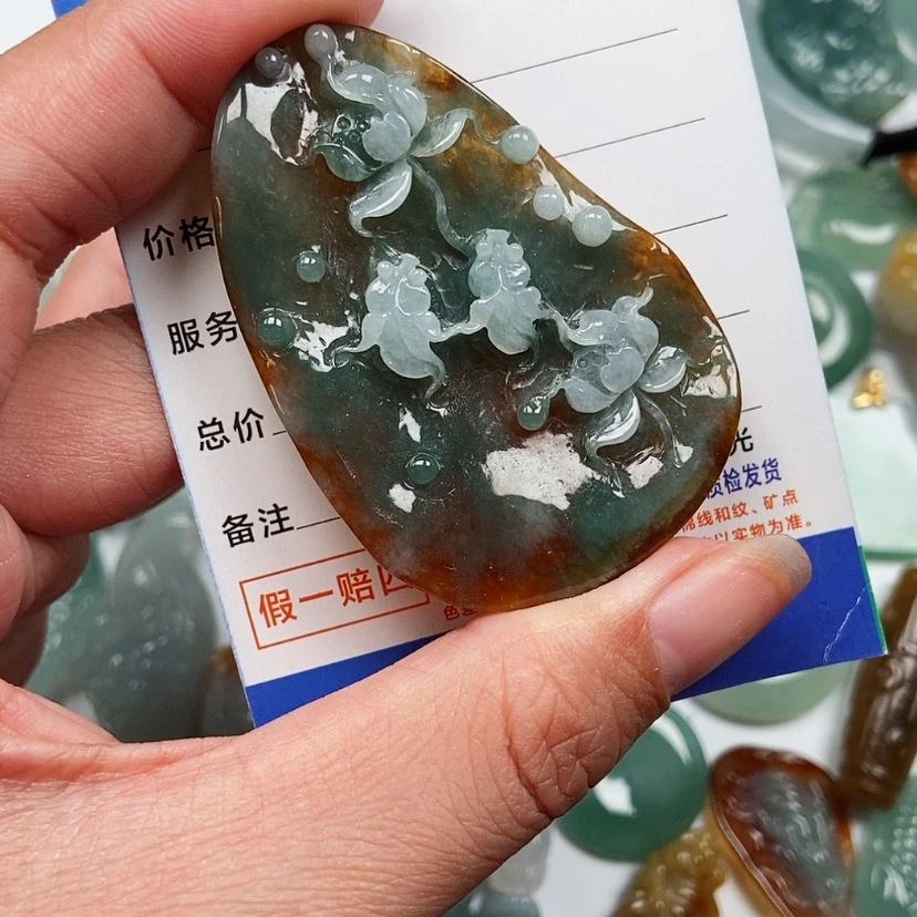 【闪购商品】翡翠颈饰未镶嵌荷花鱼