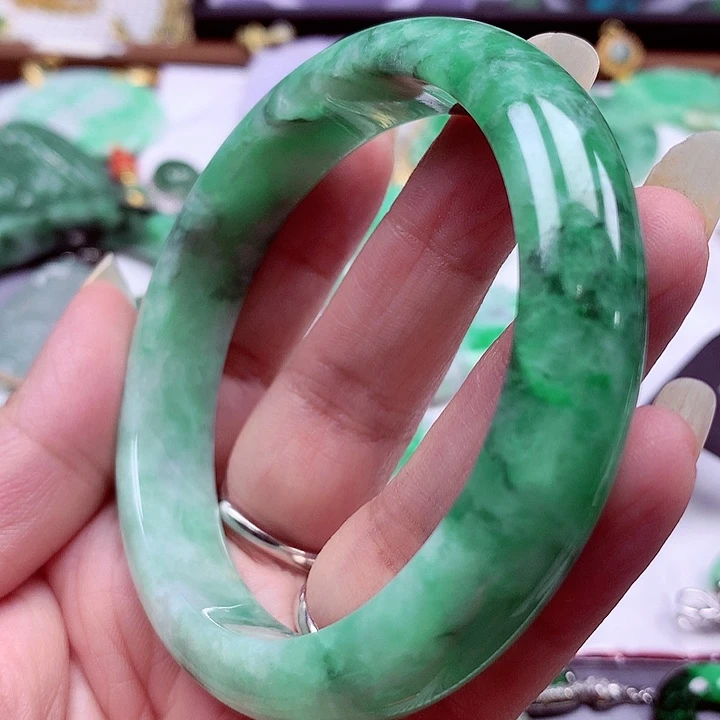未镶嵌手镯翡翠翡翠