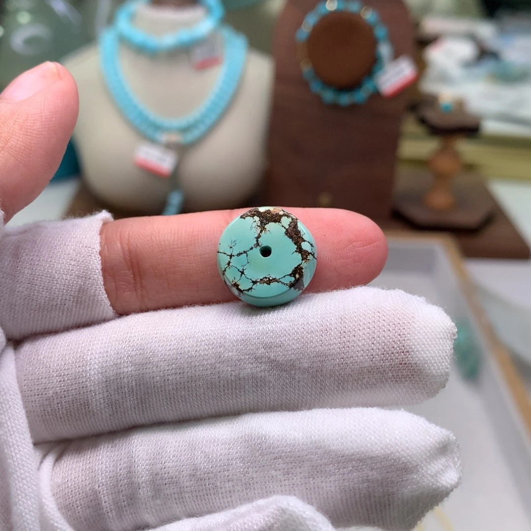 绿松石配饰未镶嵌