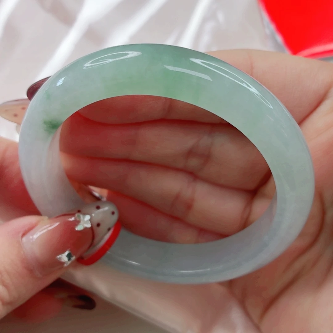 蔓***子翡翠未镶嵌手镯54.1x462