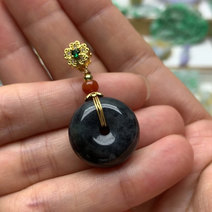颈饰未镶嵌翡翠翡翠