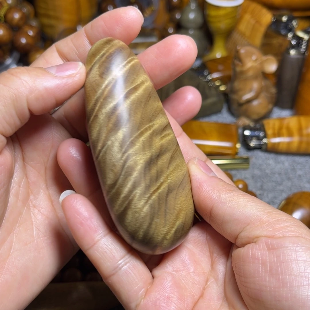 金丝楠小叶随型手把玩