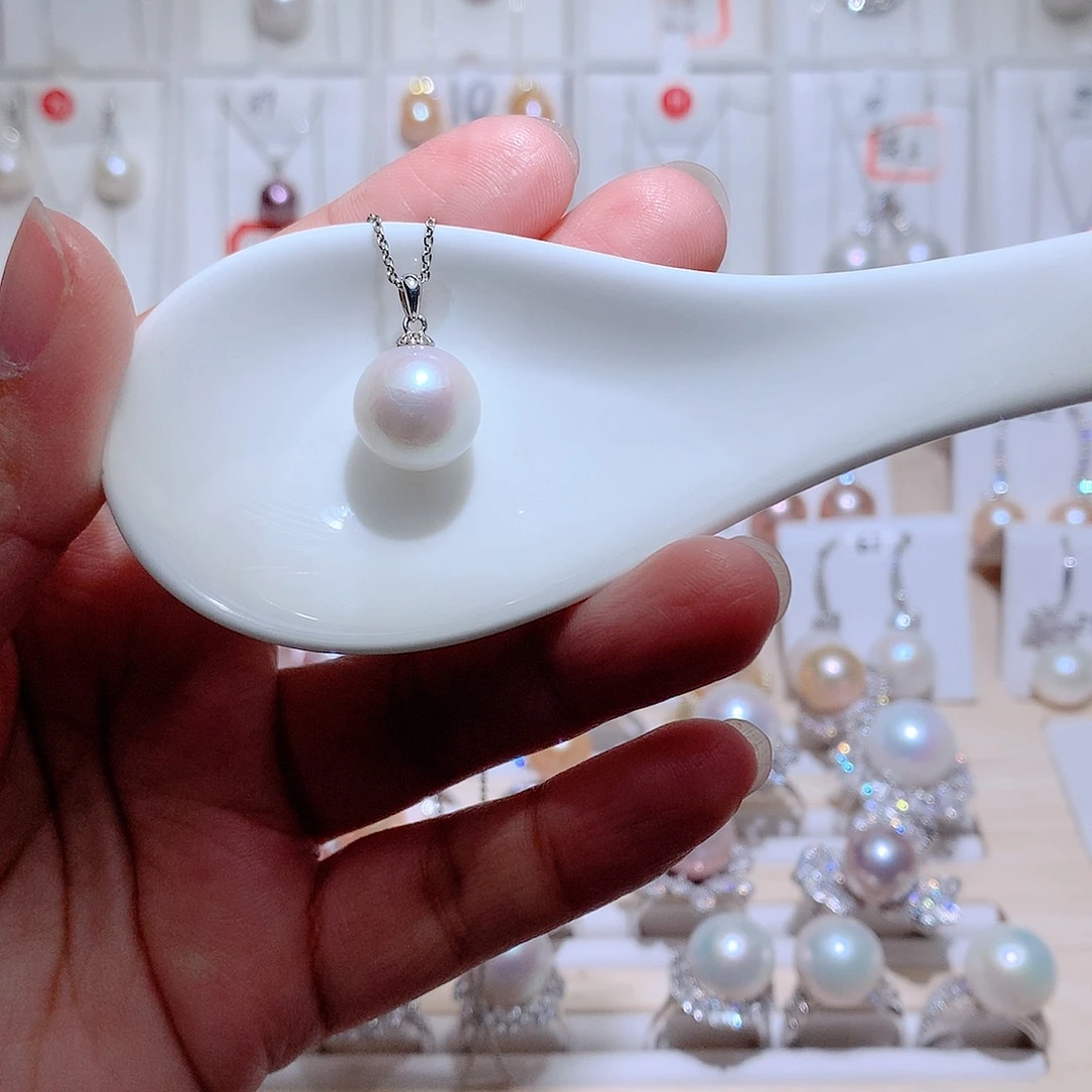 淡水珍珠吊坠(赠链)银S925镶嵌CC12.5mm
