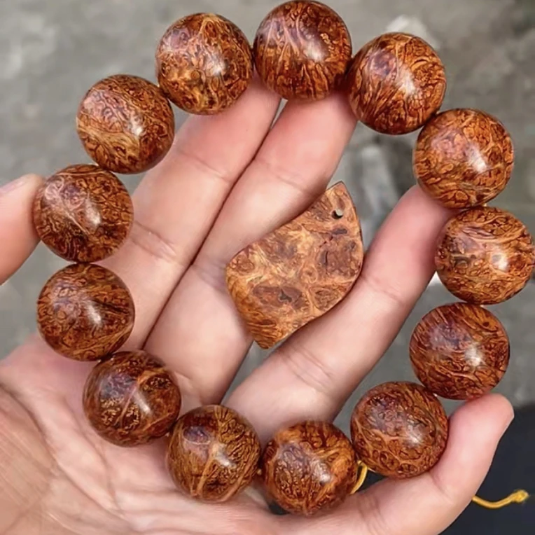 天花板藏品太行崖柏1.8千年陈化料甲纹满树雪花爆满缨子变异榴