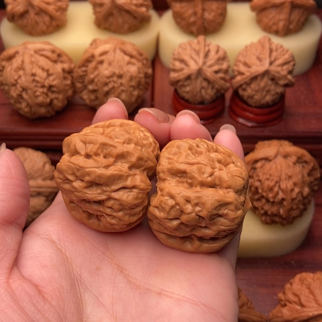 桃核把件专****路延庆蛤蟆头39