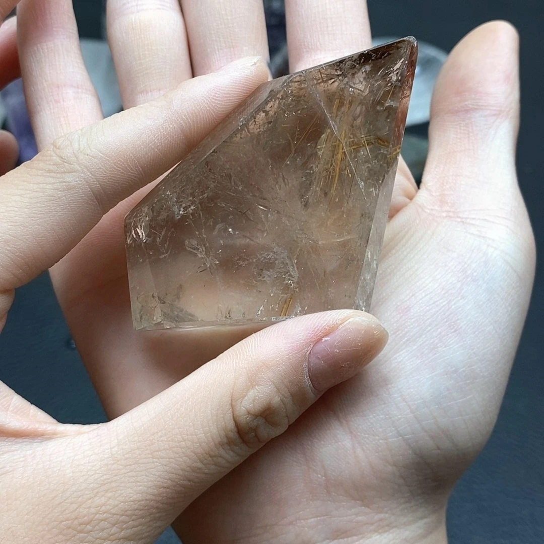 未镶嵌颈饰水晶260