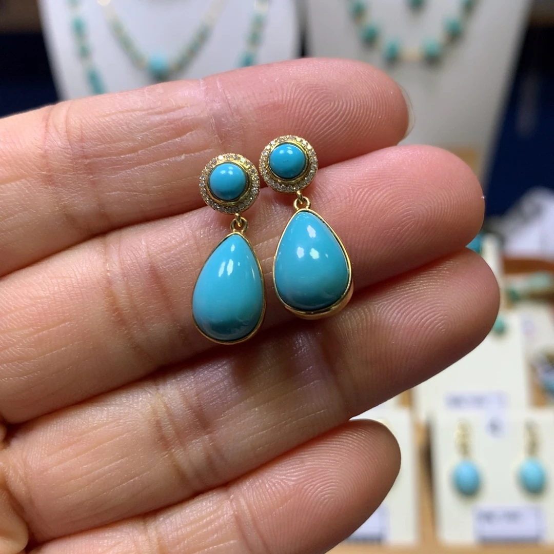 绿松石18K金镶嵌耳坠