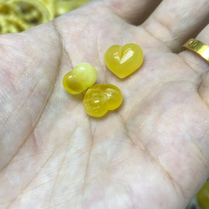 蜜蜡未镶嵌裸石多样性发货其一