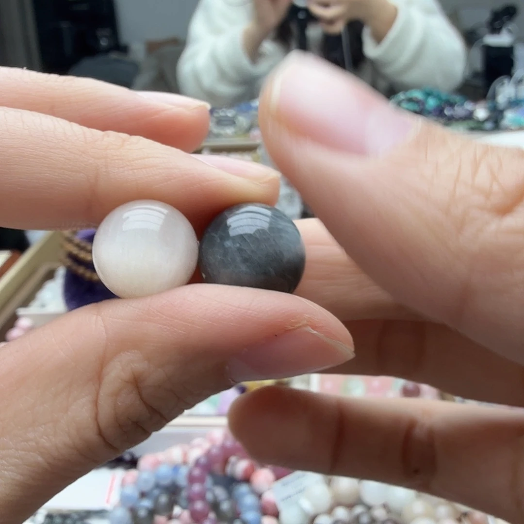 未镶嵌珠宝半成品水晶兔毛水晶2颗天然